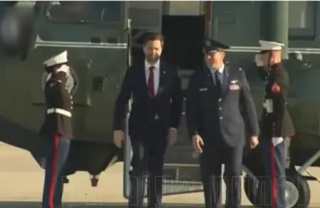 இஸ்லாமாபாத்தில் சரித்திரச் சந்திப்பு: போரை முடிக்கப் போவது 'வான்ஸ்' தலைமையிலான டிரம்ப் டீமா? மத்திய கிழக்கின் தலையெழுத்தைத் தீர்மானிக்கும் மெகா பேச்சுவார்த்தை.