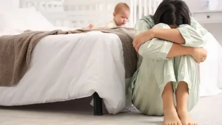 பிரசவத்திற்குப் பிறகான மன அழுத்தம் (Postpartum Depression) –  விளக்கம் ,காரணங்கள் மற்றும் தீர்வுகள்